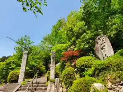 桂谷寺の山門・神門
