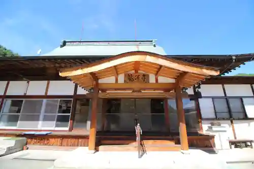 龍澤寺の本殿・本堂