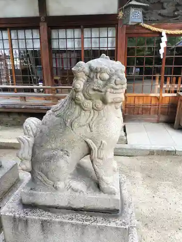 式内楯原神社の狛犬