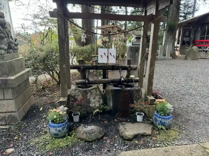 坪沼八幡神社の手水舎