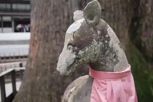 三峯神社の狛犬