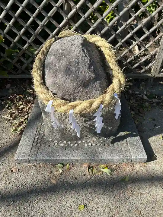 那迦島神社の{uncategorized: "未分類", other: "その他", undefined: "問題あり", building: "その他建物", grave: "お墓", sacred_gate: "鳥居", guardian: "狛犬", statue: "像", buddha: "仏像", history: "歴史", nature: "自然", garden: "庭園", animal: "動物", pagoda: "塔", temizu: "手水舎", mountain_gate: "山門・神門", sanctuary: "本殿・本堂", subordinate: "末社・摂社", art: "芸術", scenery: "景色", jizo: "地蔵", ema: "絵馬", goshuin: "御朱印", omikuji: "おみくじ", items: "授与品その他", amulet: "お守り", goshuincho: "御朱印帳", eats: "食事", festival: "お祭り", votive_dance: "神楽", shichigosan: "七五三参", wedding: "結婚式", experience: "体験その他", initially: "初詣", around: "周辺", anti_infection: "感染症対策"}