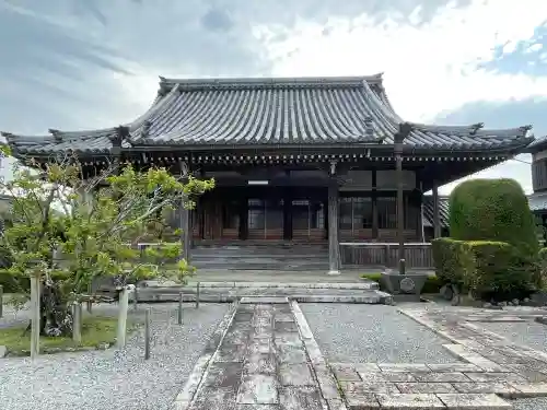 清徳寺の{uncategorized: "未分類", other: "その他", undefined: "問題あり", building: "その他建物", grave: "お墓", sacred_gate: "鳥居", guardian: "狛犬", statue: "像", buddha: "仏像", history: "歴史", nature: "自然", garden: "庭園", animal: "動物", pagoda: "塔", temizu: "手水舎", mountain_gate: "山門・神門", sanctuary: "本殿・本堂", subordinate: "末社・摂社", art: "芸術", scenery: "景色", jizo: "地蔵", ema: "絵馬", goshuin: "御朱印", omikuji: "おみくじ", items: "授与品その他", amulet: "お守り", goshuincho: "御朱印帳", eats: "食事", festival: "お祭り", votive_dance: "神楽", shichigosan: "七五三参", wedding: "結婚式", experience: "体験その他", initially: "初詣", around: "周辺", anti_infection: "感染症対策"}
