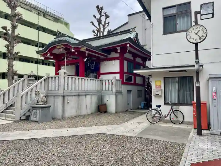 七倉稲荷神社の{uncategorized: "未分類", other: "その他", undefined: "問題あり", building: "その他建物", grave: "お墓", sacred_gate: "鳥居", guardian: "狛犬", statue: "像", buddha: "仏像", history: "歴史", nature: "自然", garden: "庭園", animal: "動物", pagoda: "塔", temizu: "手水舎", mountain_gate: "山門・神門", sanctuary: "本殿・本堂", subordinate: "末社・摂社", art: "芸術", scenery: "景色", jizo: "地蔵", ema: "絵馬", goshuin: "御朱印", omikuji: "おみくじ", items: "授与品その他", amulet: "お守り", goshuincho: "御朱印帳", eats: "食事", festival: "お祭り", votive_dance: "神楽", shichigosan: "七五三参", wedding: "結婚式", experience: "体験その他", initially: "初詣", around: "周辺", anti_infection: "感染症対策"}