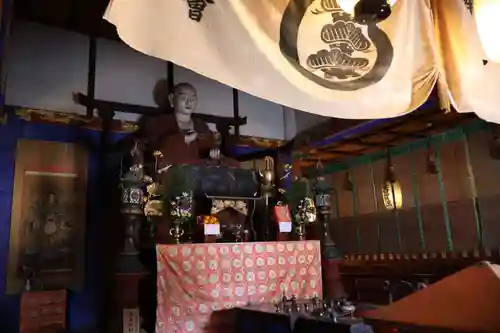 地蔵寺奥の院　五百羅漢堂(徳島県)