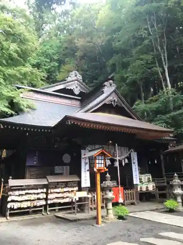 新倉富士浅間神社の本殿