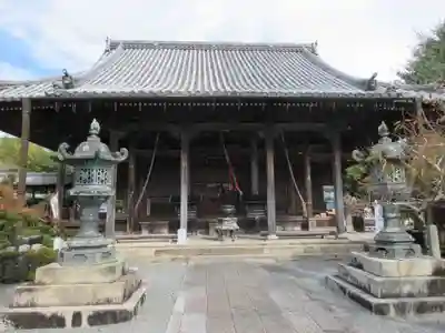 穴太寺の本殿・本堂