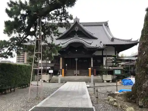 大慶寺の本殿