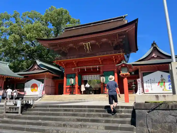 富士山本宮浅間大社の山門・神門