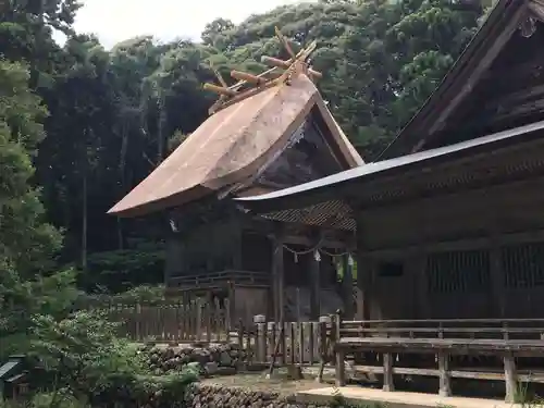 玉若酢命神社の本殿