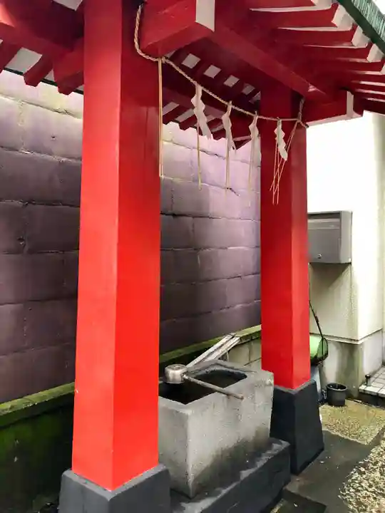 加賀美久米森稲荷神社の手水舎