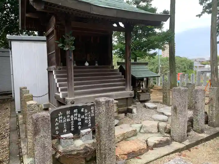 折戸八幡社の本殿・本堂