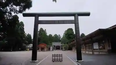 射水神社の鳥居
