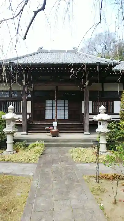 法華寺の本殿・本堂