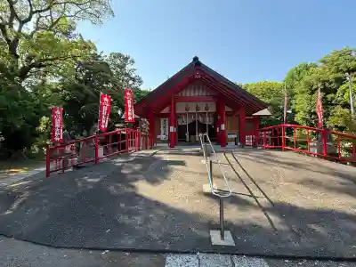 美濃輪稲荷神社の{uncategorized: "未分類", other: "その他", undefined: "問題あり", building: "その他建物", grave: "お墓", sacred_gate: "鳥居", guardian: "狛犬", statue: "像", buddha: "仏像", history: "歴史", nature: "自然", garden: "庭園", animal: "動物", pagoda: "塔", temizu: "手水舎", mountain_gate: "山門・神門", sanctuary: "本殿・本堂", subordinate: "末社・摂社", art: "芸術", scenery: "景色", jizo: "地蔵", ema: "絵馬", goshuin: "御朱印", omikuji: "おみくじ", items: "授与品その他", amulet: "お守り", goshuincho: "御朱印帳", eats: "食事", festival: "お祭り", votive_dance: "神楽", shichigosan: "七五三参", wedding: "結婚式", experience: "体験その他", initially: "初詣", around: "周辺", anti_infection: "感染症対策"}