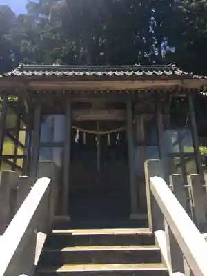 新羅神社の末社・摂社