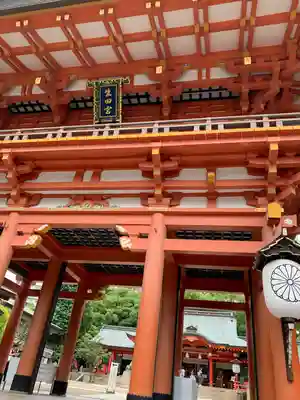 生田神社の山門・神門