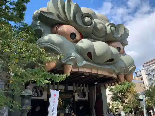 難波八阪神社の狛犬