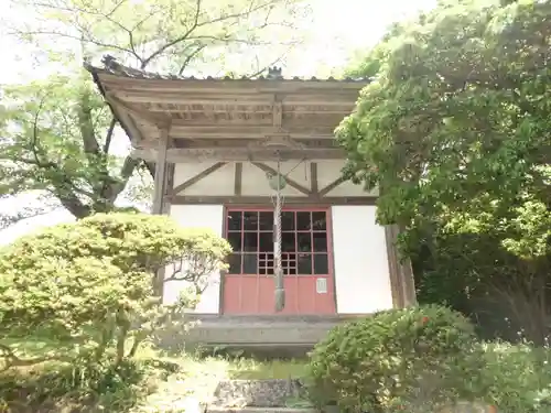 洞雲寺の本殿・本堂