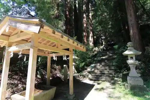 木幡山隠津島神社(二本松市)の手水