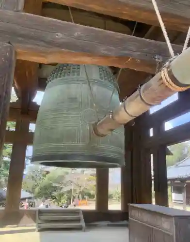 東大寺鐘楼の{uncategorized: "未分類", other: "その他", undefined: "問題あり", building: "その他建物", grave: "お墓", sacred_gate: "鳥居", guardian: "狛犬", statue: "像", buddha: "仏像", history: "歴史", nature: "自然", garden: "庭園", animal: "動物", pagoda: "塔", temizu: "手水舎", mountain_gate: "山門・神門", sanctuary: "本殿・本堂", subordinate: "末社・摂社", art: "芸術", scenery: "景色", jizo: "地蔵", ema: "絵馬", goshuin: "御朱印", omikuji: "おみくじ", items: "授与品その他", amulet: "お守り", goshuincho: "御朱印帳", eats: "食事", festival: "お祭り", votive_dance: "神楽", shichigosan: "七五三参", wedding: "結婚式", experience: "体験その他", initially: "初詣", around: "周辺", anti_infection: "感染症対策"}