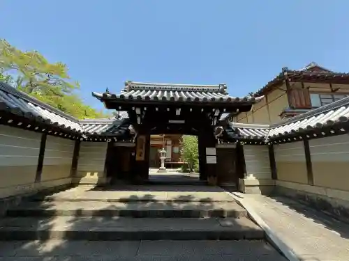 妙心寺（妙心禅寺）の{uncategorized: "未分類", other: "その他", undefined: "問題あり", building: "その他建物", grave: "お墓", sacred_gate: "鳥居", guardian: "狛犬", statue: "像", buddha: "仏像", history: "歴史", nature: "自然", garden: "庭園", animal: "動物", pagoda: "塔", temizu: "手水舎", mountain_gate: "山門・神門", sanctuary: "本殿・本堂", subordinate: "末社・摂社", art: "芸術", scenery: "景色", jizo: "地蔵", ema: "絵馬", goshuin: "御朱印", omikuji: "おみくじ", items: "授与品その他", amulet: "お守り", goshuincho: "御朱印帳", eats: "食事", festival: "お祭り", votive_dance: "神楽", shichigosan: "七五三参", wedding: "結婚式", experience: "体験その他", initially: "初詣", around: "周辺", anti_infection: "感染症対策"}