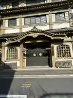 唯称寺(唯稱寺)の{uncategorized: "未分類", other: "その他", undefined: "問題あり", building: "その他建物", grave: "お墓", sacred_gate: "鳥居", guardian: "狛犬", statue: "像", buddha: "仏像", history: "歴史", nature: "自然", garden: "庭園", animal: "動物", pagoda: "塔", temizu: "手水舎", mountain_gate: "山門・神門", sanctuary: "本殿・本堂", subordinate: "末社・摂社", art: "芸術", scenery: "景色", jizo: "地蔵", ema: "絵馬", goshuin: "御朱印", omikuji: "おみくじ", items: "授与品その他", amulet: "お守り", goshuincho: "御朱印帳", eats: "食事", festival: "お祭り", votive_dance: "神楽", shichigosan: "七五三参", wedding: "結婚式", experience: "体験その他", initially: "初詣", around: "周辺", anti_infection: "感染症対策"}