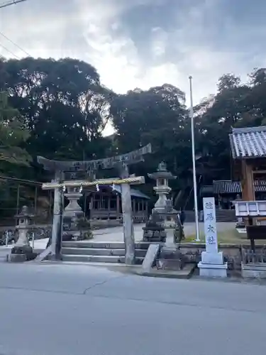 往馬坐伊古麻都比古神社(奈良県)