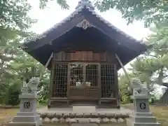 神明社（稲狐）の本殿