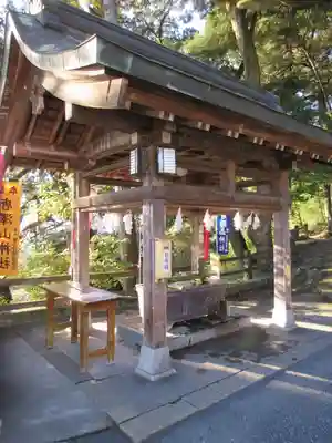 唐澤山神社の手水舎
