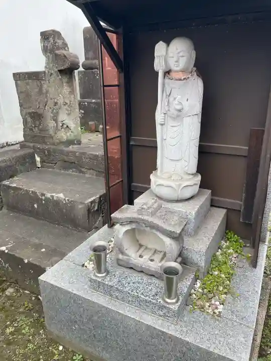 源長寺の{uncategorized: "未分類", other: "その他", undefined: "問題あり", building: "その他建物", grave: "お墓", sacred_gate: "鳥居", guardian: "狛犬", statue: "像", buddha: "仏像", history: "歴史", nature: "自然", garden: "庭園", animal: "動物", pagoda: "塔", temizu: "手水舎", mountain_gate: "山門・神門", sanctuary: "本殿・本堂", subordinate: "末社・摂社", art: "芸術", scenery: "景色", jizo: "地蔵", ema: "絵馬", goshuin: "御朱印", omikuji: "おみくじ", items: "授与品その他", amulet: "お守り", goshuincho: "御朱印帳", eats: "食事", festival: "お祭り", votive_dance: "神楽", shichigosan: "七五三参", wedding: "結婚式", experience: "体験その他", initially: "初詣", around: "周辺", anti_infection: "感染症対策"}
