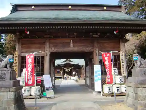 常陸第三宮　吉田神社の山門・神門