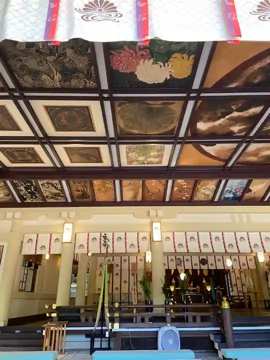 湊川神社の本殿・本堂