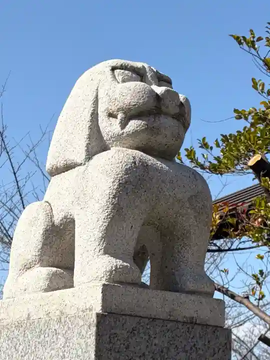 赤城神社の{uncategorized: "未分類", other: "その他", undefined: "問題あり", building: "その他建物", grave: "お墓", sacred_gate: "鳥居", guardian: "狛犬", statue: "像", buddha: "仏像", history: "歴史", nature: "自然", garden: "庭園", animal: "動物", pagoda: "塔", temizu: "手水舎", mountain_gate: "山門・神門", sanctuary: "本殿・本堂", subordinate: "末社・摂社", art: "芸術", scenery: "景色", jizo: "地蔵", ema: "絵馬", goshuin: "御朱印", omikuji: "おみくじ", items: "授与品その他", amulet: "お守り", goshuincho: "御朱印帳", eats: "食事", festival: "お祭り", votive_dance: "神楽", shichigosan: "七五三参", wedding: "結婚式", experience: "体験その他", initially: "初詣", around: "周辺", anti_infection: "感染症対策"}