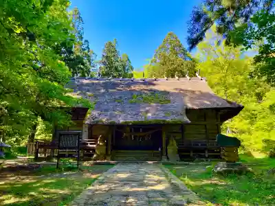 安久津八幡神社の{uncategorized: "未分類", other: "その他", undefined: "問題あり", building: "その他建物", grave: "お墓", sacred_gate: "鳥居", guardian: "狛犬", statue: "像", buddha: "仏像", history: "歴史", nature: "自然", garden: "庭園", animal: "動物", pagoda: "塔", temizu: "手水舎", mountain_gate: "山門・神門", sanctuary: "本殿・本堂", subordinate: "末社・摂社", art: "芸術", scenery: "景色", jizo: "地蔵", ema: "絵馬", goshuin: "御朱印", omikuji: "おみくじ", items: "授与品その他", amulet: "お守り", goshuincho: "御朱印帳", eats: "食事", festival: "お祭り", votive_dance: "神楽", shichigosan: "七五三参", wedding: "結婚式", experience: "体験その他", initially: "初詣", around: "周辺", anti_infection: "感染症対策"}