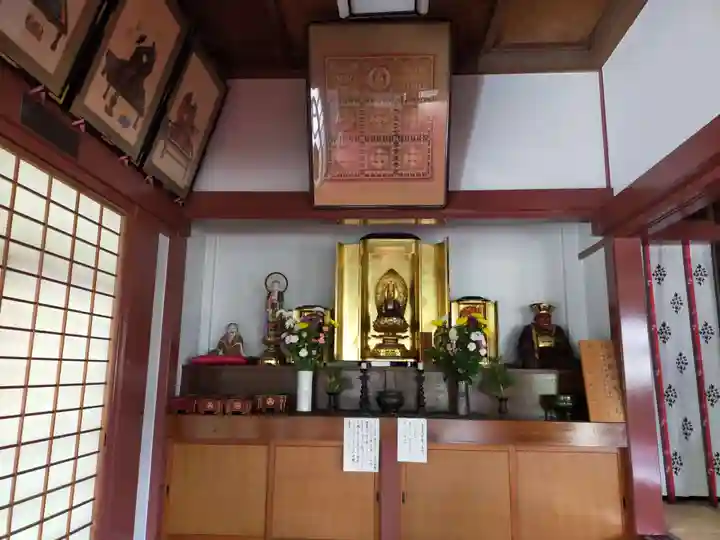 玉蔵院の本殿・本堂