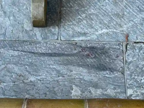 三峯神社の{uncategorized: "未分類", other: "その他", undefined: "問題あり", building: "その他建物", grave: "お墓", sacred_gate: "鳥居", guardian: "狛犬", statue: "像", buddha: "仏像", history: "歴史", nature: "自然", garden: "庭園", animal: "動物", pagoda: "塔", temizu: "手水舎", mountain_gate: "山門・神門", sanctuary: "本殿・本堂", subordinate: "末社・摂社", art: "芸術", scenery: "景色", jizo: "地蔵", ema: "絵馬", goshuin: "御朱印", omikuji: "おみくじ", items: "授与品その他", amulet: "お守り", goshuincho: "御朱印帳", eats: "食事", festival: "お祭り", votive_dance: "神楽", shichigosan: "七五三参", wedding: "結婚式", experience: "体験その他", initially: "初詣", around: "周辺", anti_infection: "感染症対策"}