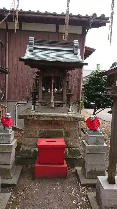 湊稲荷神社の末社・摂社