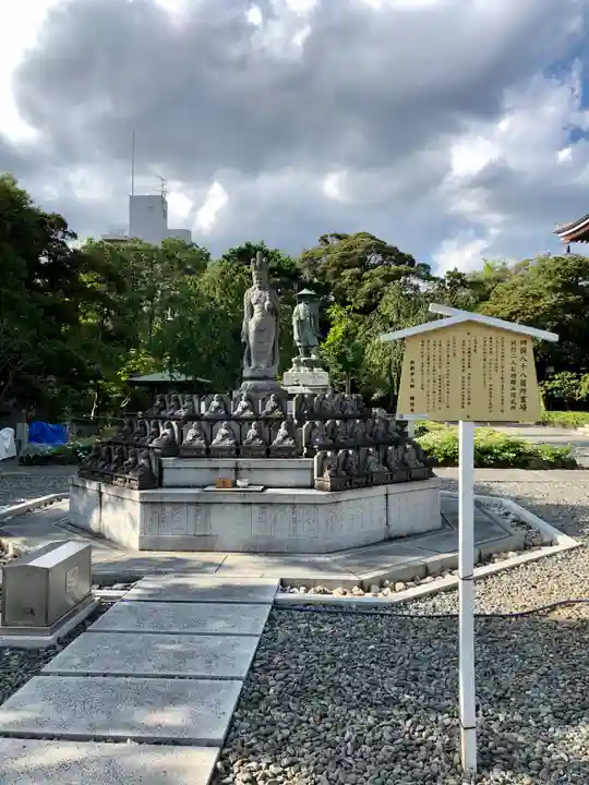 西新井大師総持寺の仏像