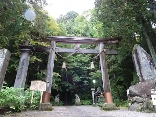 戸隠神社宝光社の鳥居