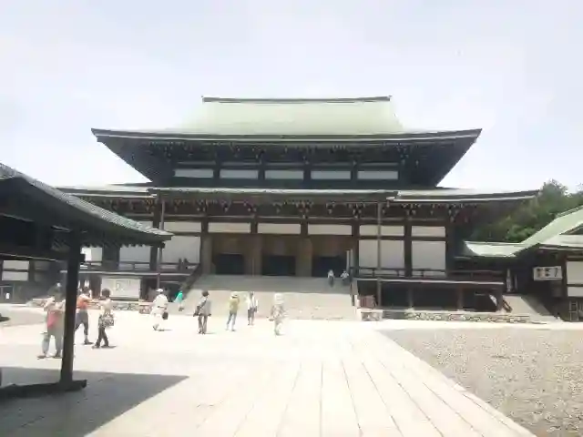 成田山新勝寺の{uncategorized: "未分類", other: "その他", undefined: "問題あり", building: "その他建物", grave: "お墓", sacred_gate: "鳥居", guardian: "狛犬", statue: "像", buddha: "仏像", history: "歴史", nature: "自然", garden: "庭園", animal: "動物", pagoda: "塔", temizu: "手水舎", mountain_gate: "山門・神門", sanctuary: "本殿・本堂", subordinate: "末社・摂社", art: "芸術", scenery: "景色", jizo: "地蔵", ema: "絵馬", goshuin: "御朱印", omikuji: "おみくじ", items: "授与品その他", amulet: "お守り", goshuincho: "御朱印帳", eats: "食事", festival: "お祭り", votive_dance: "神楽", shichigosan: "七五三参", wedding: "結婚式", experience: "体験その他", initially: "初詣", around: "周辺", anti_infection: "感染症対策"}