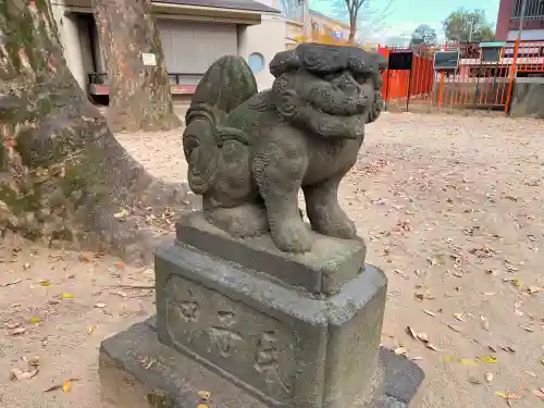 青渭神社の狛犬