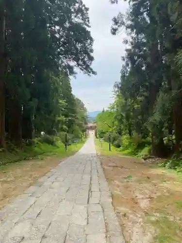 岩木山神社の{uncategorized: "未分類", other: "その他", undefined: "問題あり", building: "その他建物", grave: "お墓", sacred_gate: "鳥居", guardian: "狛犬", statue: "像", buddha: "仏像", history: "歴史", nature: "自然", garden: "庭園", animal: "動物", pagoda: "塔", temizu: "手水舎", mountain_gate: "山門・神門", sanctuary: "本殿・本堂", subordinate: "末社・摂社", art: "芸術", scenery: "景色", jizo: "地蔵", ema: "絵馬", goshuin: "御朱印", omikuji: "おみくじ", items: "授与品その他", amulet: "お守り", goshuincho: "御朱印帳", eats: "食事", festival: "お祭り", votive_dance: "神楽", shichigosan: "七五三参", wedding: "結婚式", experience: "体験その他", initially: "初詣", around: "周辺", anti_infection: "感染症対策"}