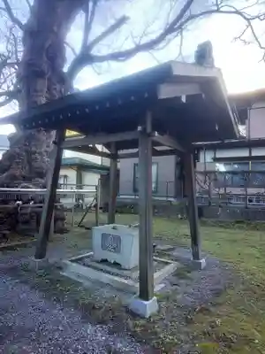 子安神社の手水舎