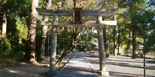 事任八幡宮の鳥居