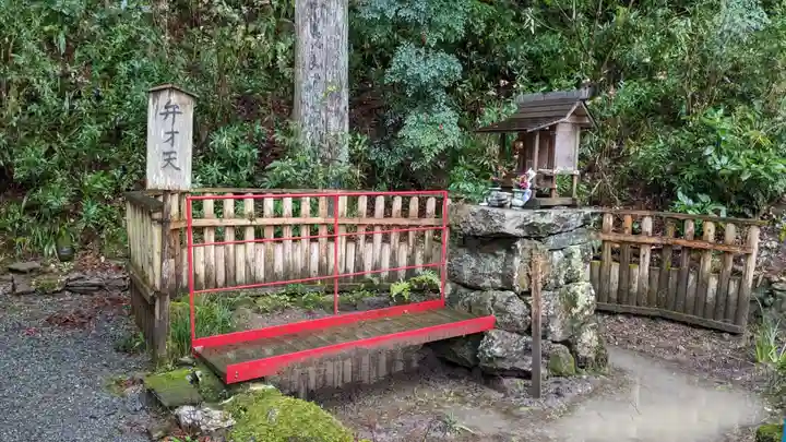 乘臺寺の末社・摂社