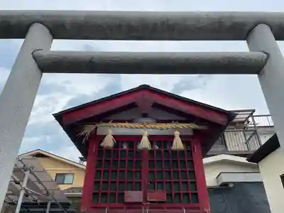 穴山稲荷神社(山梨県)