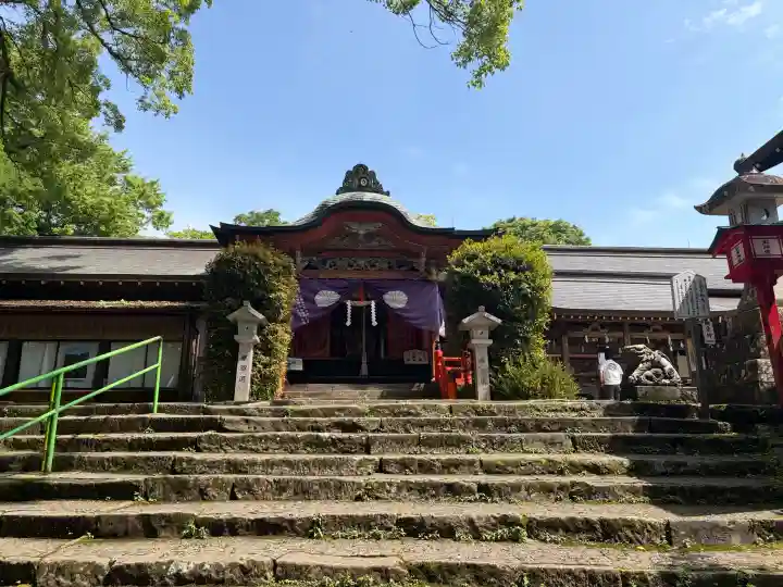 新田神社の{uncategorized: "未分類", other: "その他", undefined: "問題あり", building: "その他建物", grave: "お墓", sacred_gate: "鳥居", guardian: "狛犬", statue: "像", buddha: "仏像", history: "歴史", nature: "自然", garden: "庭園", animal: "動物", pagoda: "塔", temizu: "手水舎", mountain_gate: "山門・神門", sanctuary: "本殿・本堂", subordinate: "末社・摂社", art: "芸術", scenery: "景色", jizo: "地蔵", ema: "絵馬", goshuin: "御朱印", omikuji: "おみくじ", items: "授与品その他", amulet: "お守り", goshuincho: "御朱印帳", eats: "食事", festival: "お祭り", votive_dance: "神楽", shichigosan: "七五三参", wedding: "結婚式", experience: "体験その他", initially: "初詣", around: "周辺", anti_infection: "感染症対策"}