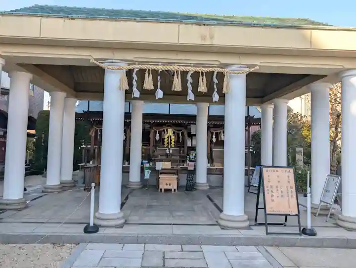 飛行神社の{uncategorized: "未分類", other: "その他", undefined: "問題あり", building: "その他建物", grave: "お墓", sacred_gate: "鳥居", guardian: "狛犬", statue: "像", buddha: "仏像", history: "歴史", nature: "自然", garden: "庭園", animal: "動物", pagoda: "塔", temizu: "手水舎", mountain_gate: "山門・神門", sanctuary: "本殿・本堂", subordinate: "末社・摂社", art: "芸術", scenery: "景色", jizo: "地蔵", ema: "絵馬", goshuin: "御朱印", omikuji: "おみくじ", items: "授与品その他", amulet: "お守り", goshuincho: "御朱印帳", eats: "食事", festival: "お祭り", votive_dance: "神楽", shichigosan: "七五三参", wedding: "結婚式", experience: "体験その他", initially: "初詣", around: "周辺", anti_infection: "感染症対策"}