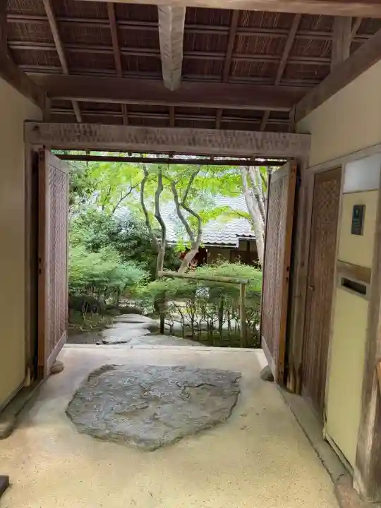 主乃雅神社の{uncategorized: "未分類", other: "その他", undefined: "問題あり", building: "その他建物", grave: "お墓", sacred_gate: "鳥居", guardian: "狛犬", statue: "像", buddha: "仏像", history: "歴史", nature: "自然", garden: "庭園", animal: "動物", pagoda: "塔", temizu: "手水舎", mountain_gate: "山門・神門", sanctuary: "本殿・本堂", subordinate: "末社・摂社", art: "芸術", scenery: "景色", jizo: "地蔵", ema: "絵馬", goshuin: "御朱印", omikuji: "おみくじ", items: "授与品その他", amulet: "お守り", goshuincho: "御朱印帳", eats: "食事", festival: "お祭り", votive_dance: "神楽", shichigosan: "七五三参", wedding: "結婚式", experience: "体験その他", initially: "初詣", around: "周辺", anti_infection: "感染症対策"}